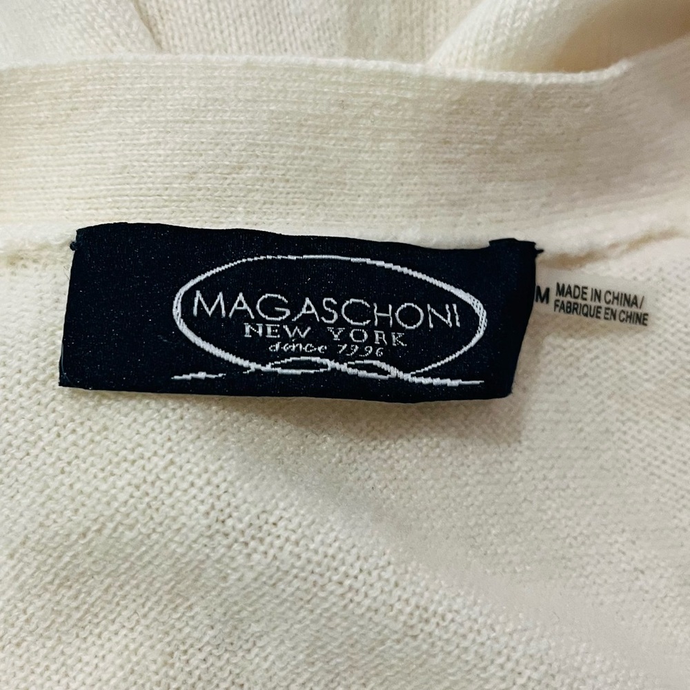Magaschoni New York since 1996 cream 100% Cashmere sweater cardigan, size M - Picture 10 of 12